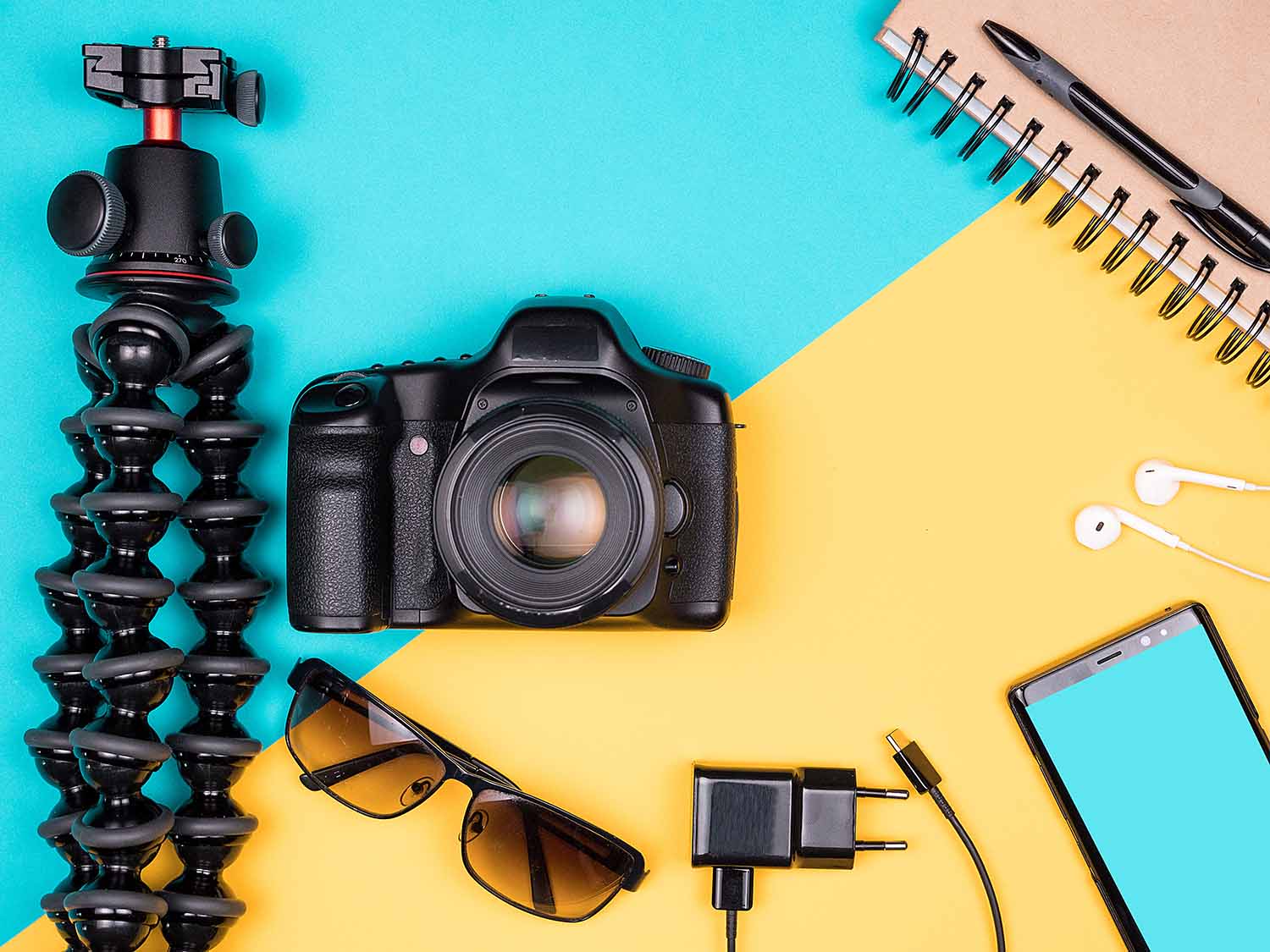 Traveller blogger kit for summer vacation