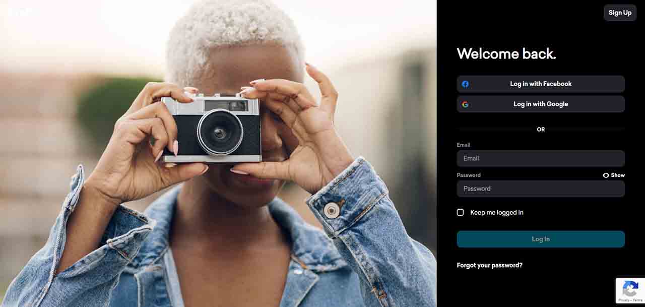 Setting Up Your EyeEm Account
